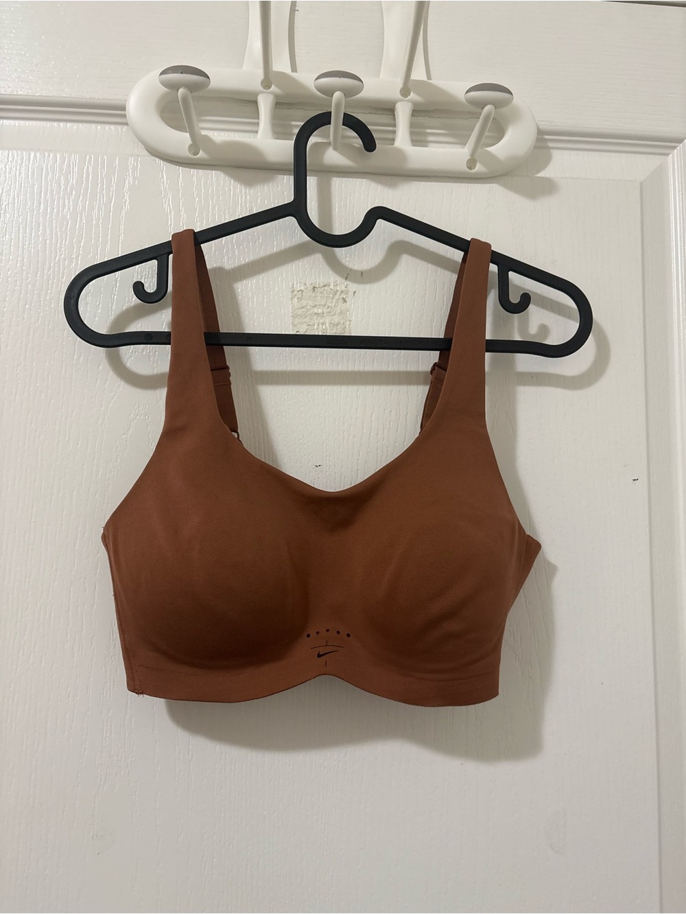 Nike Women’s Alate Coverage Bra - Red Bark